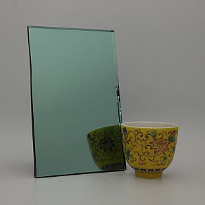 آینه سبز رنگی طرح مد کلاسیک