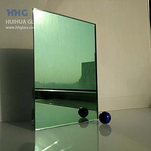 مرآة فضية الزمرد الأخضر